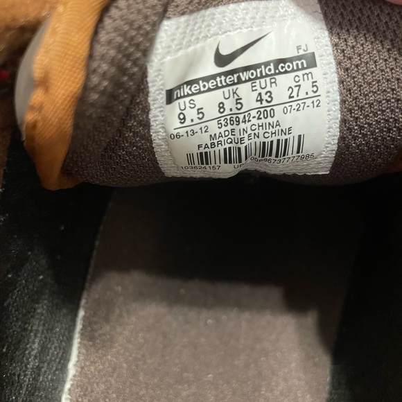 NIKE SWEET CLASSIC LEATHER WINTER CLASSIC 536942-200 BROWN SNEAKER SIZE 9.5 - Picture 11 of 11